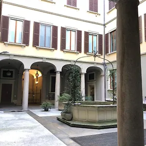 Youhosty - Del Lauro 6 Italie